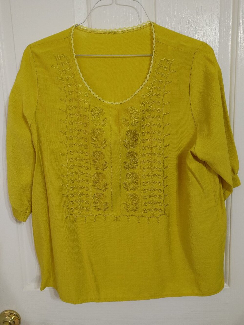 Size XL Bright Saffron Embroidered top